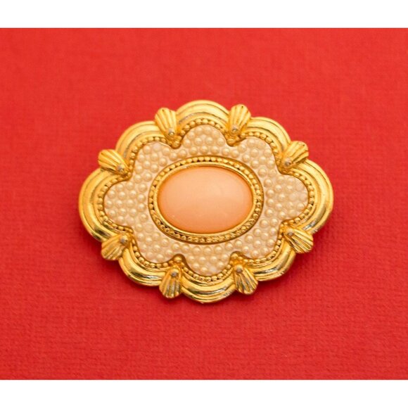 Vintage Victorian Style Brooch Made by Avon - F3 - Picture 1 of 2